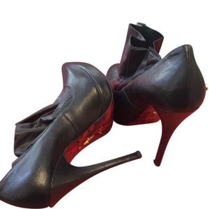 Cesare Paciotti booties